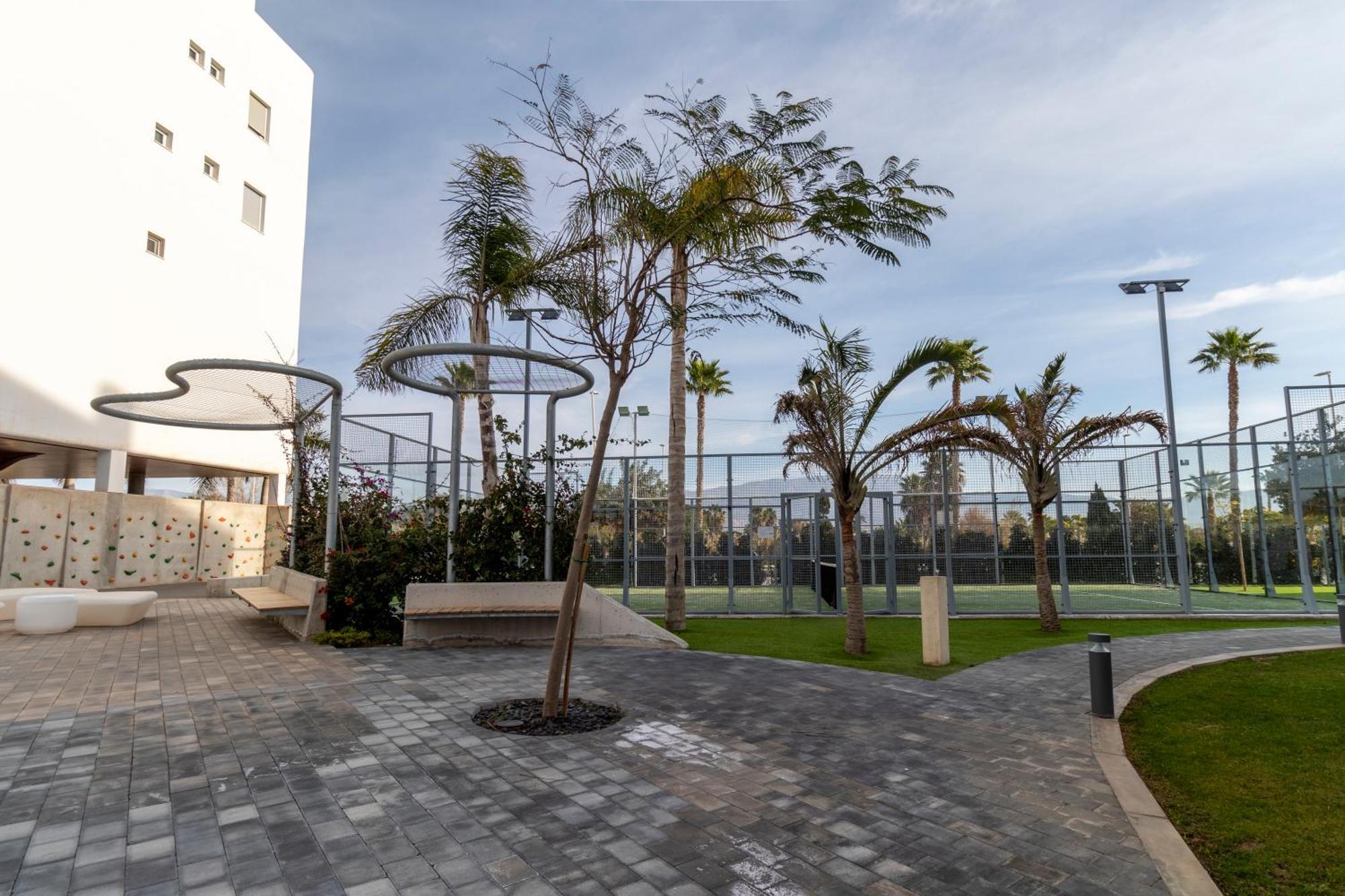 Rentitspain Apartamento Serena Terraza Con Vista A Golf Motril Eksteriør billede